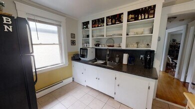 11 Walnut St in Wakefield, MA - Building Photo - Building Photo