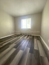 217 Charleston Blvd in Macomb, IL - Foto de edificio - Building Photo