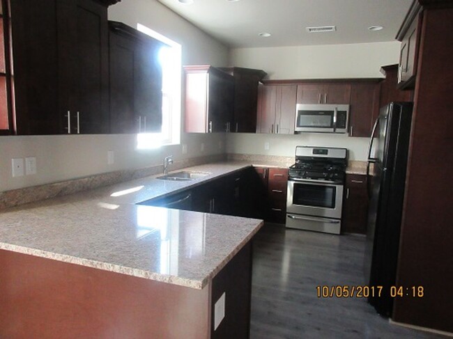 2544 W Pikes Peak Dr in Flagstaff, AZ - Building Photo - Building Photo
