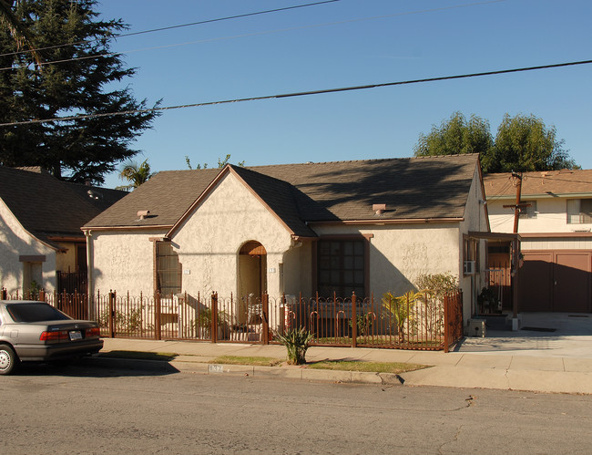 137-141 S 3rd Ave in Covina, CA - Building Photo - Building Photo