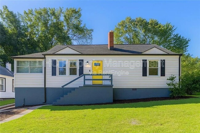 property at 530 Erin Ave SW