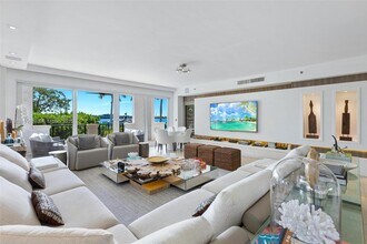 2021 Fisher Island Dr in Miami, FL - Building Photo - Building Photo