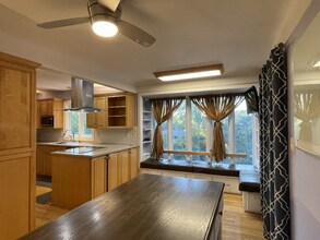 2888 Colonial Way in Bloomfield Hills, MI - Building Photo - Building Photo