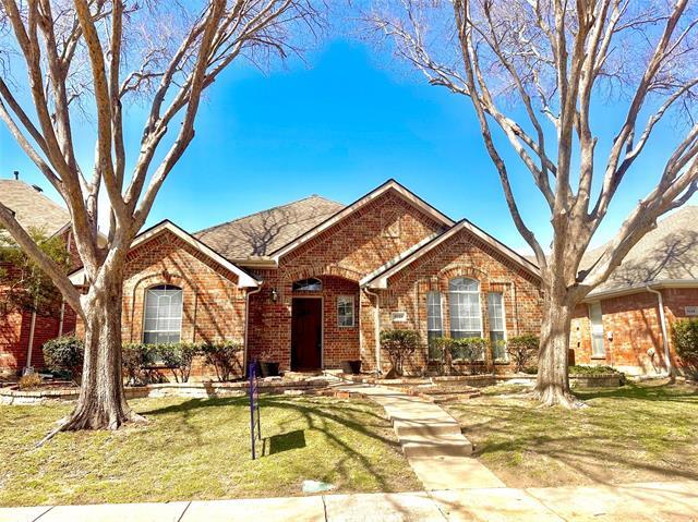 9133 Wichita Trail in Frisco, TX - Foto de edificio