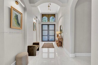 3950 W Hibiscus St in Weston, FL - Building Photo - Building Photo