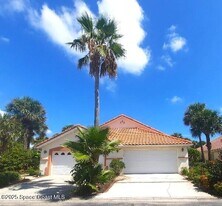 5526 Cord Grass Ln in Melbourne Beach, FL - Building Photo