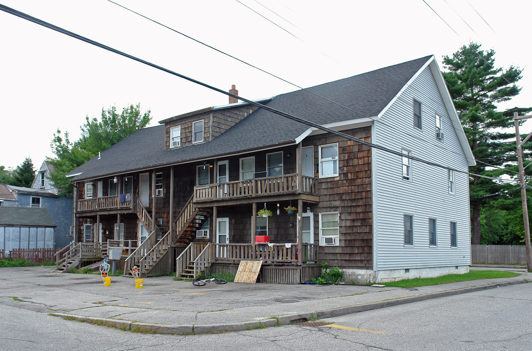 34 Burnham St in Westbrook, ME - Building Photo