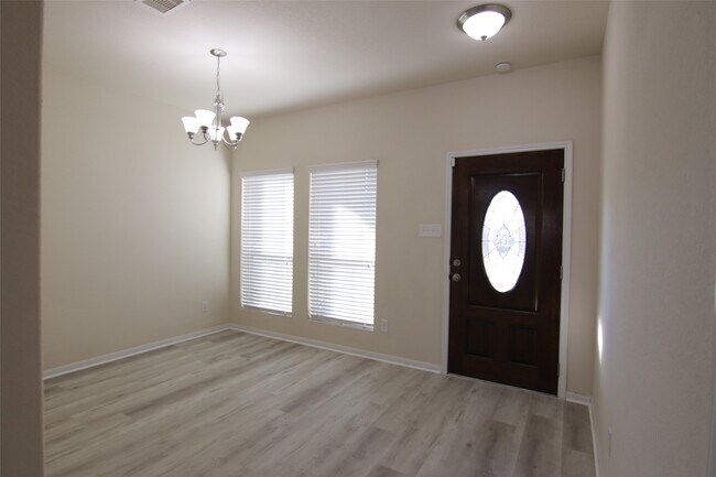 15010 Calico Heights Ln in Cypress, TX - Foto de edificio - Building Photo