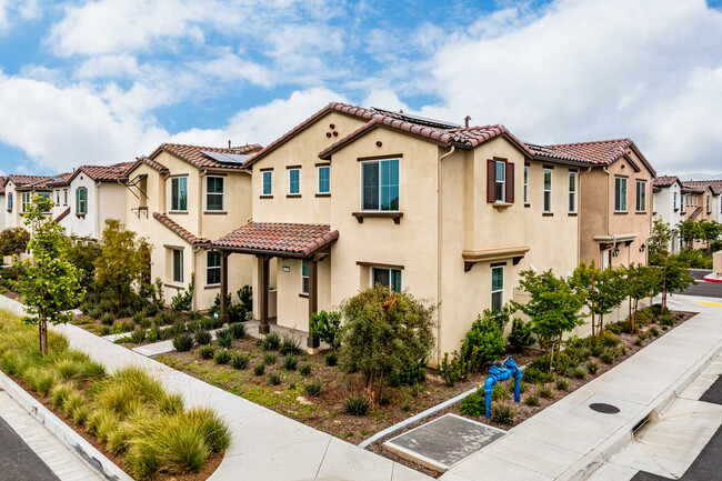 Harmony Park in Redlands, CA - Foto de edificio - Building Photo