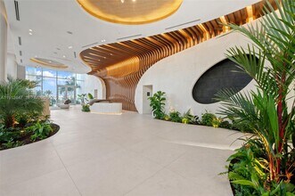 700 NE 24th St in Miami, FL - Building Photo - Building Photo