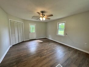 1324 Yell Rd in Lewisburg, TN - Building Photo - Building Photo