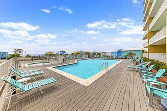 1524 W Beach Blvd in Gulf Shores, AL - Building Photo - Building Photo