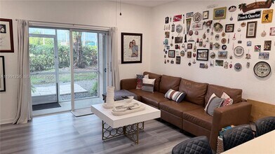 5785 NW 116th Ave in Doral, FL - Building Photo - Building Photo