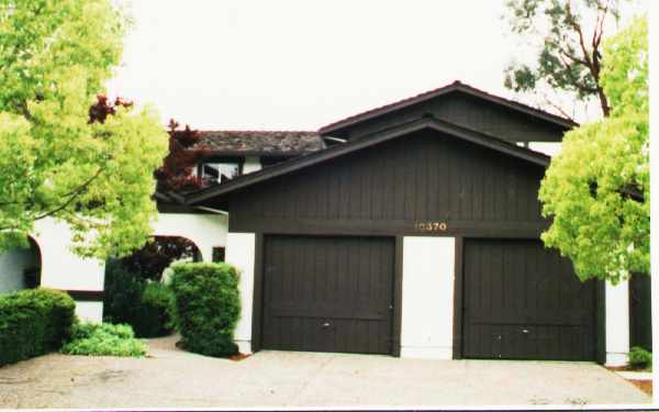 10370 Alpine Dr in Cupertino, CA - Building Photo - Building Photo