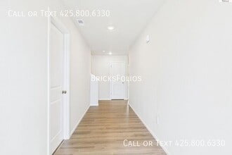 19537 141st Ave Ct E in Graham, WA - Building Photo - Building Photo