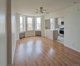 60-85 71st Ave in Queens, NY - Building Photo - Building Photo