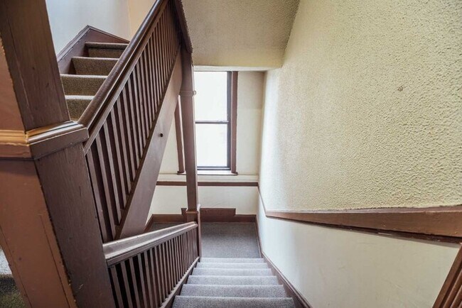 6210 S Dorchester Ave-Unit -4W in Chicago, IL - Building Photo - Building Photo