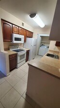 9877 Westview Dr in Coral Springs, FL - Building Photo - Building Photo