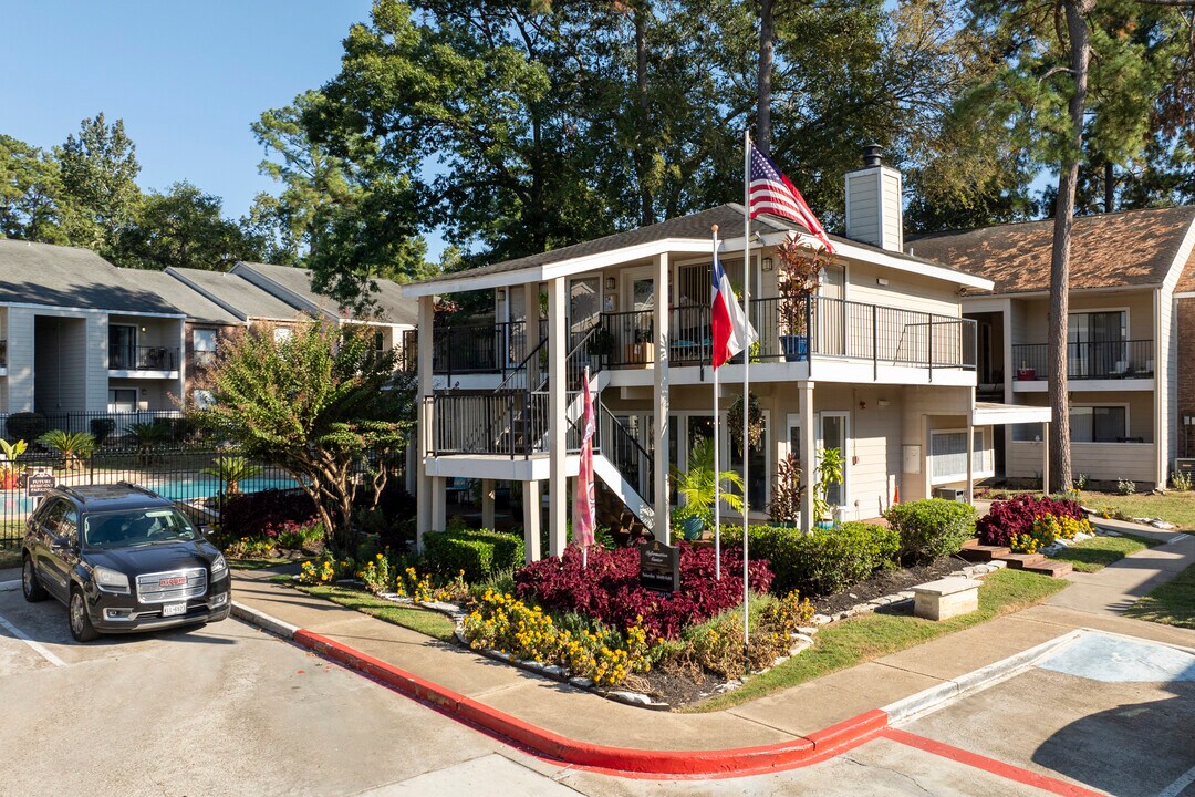Treehouse Apartments in Conroe, TX - Foto de edificio
