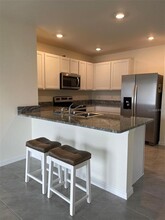 5526 Oxford Gray Rd in Zephyrhills, FL - Building Photo - Building Photo