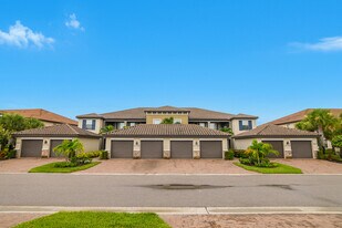 9373 Pocida Ct in Naples, FL - Building Photo