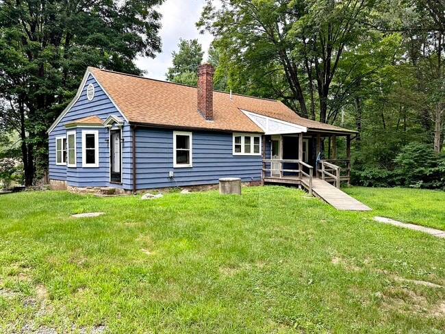 property at 140 Hammertown Rd