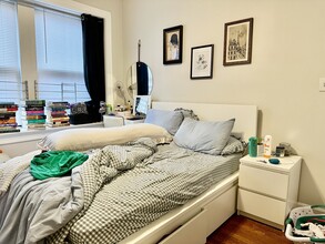 1930 Beacon St, Unit 1 in Boston, MA - Building Photo - Building Photo