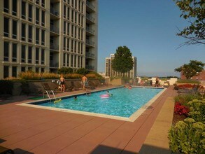 1400 S Michigan Ave-Unit -2607 in Chicago, IL - Building Photo - Building Photo