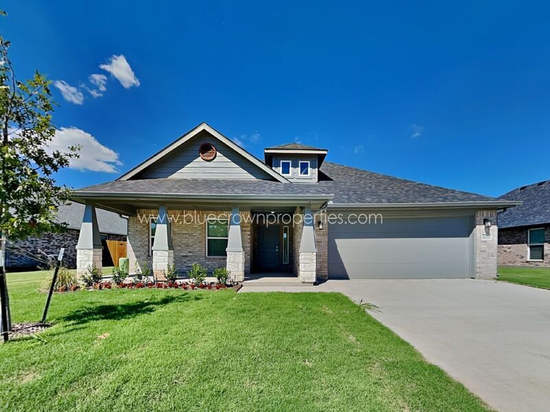 2025 Wyldewood Wy in Sherman, TX - Building Photo