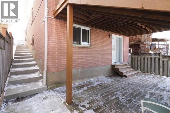 67 Hollyridge Crescent in Kitchener, ON - Building Photo - Building Photo