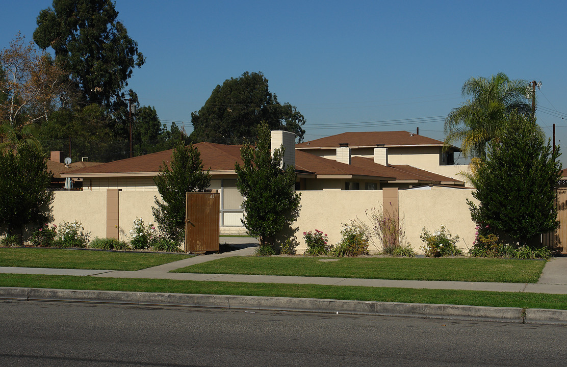 9871 Central Ave in Garden Grove, CA - Building Photo