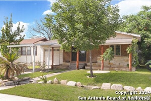 727 John Adams Dr in San Antonio, TX - Building Photo