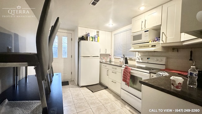 44 Guildcrest Dr in Toronto, ON - Building Photo - Building Photo
