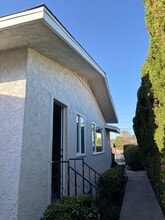 583 W 16th St in San Pedro, CA - Foto de edificio - Building Photo