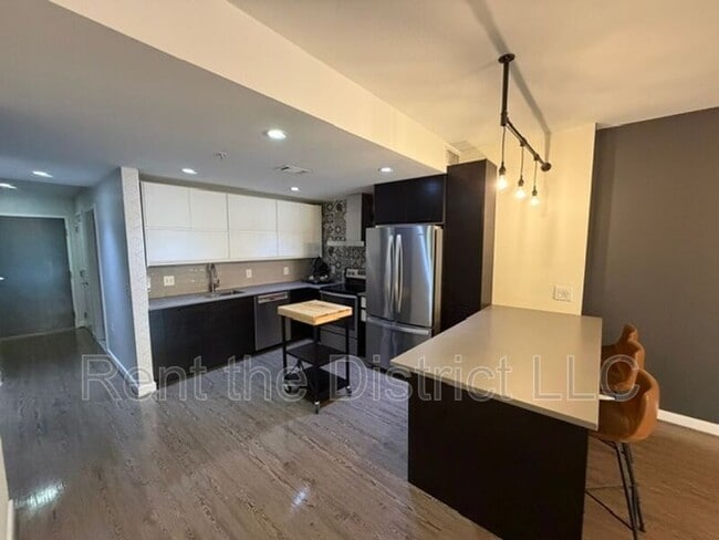 1010 Massachusetts Ave NW in Washington, DC - Building Photo - Building Photo