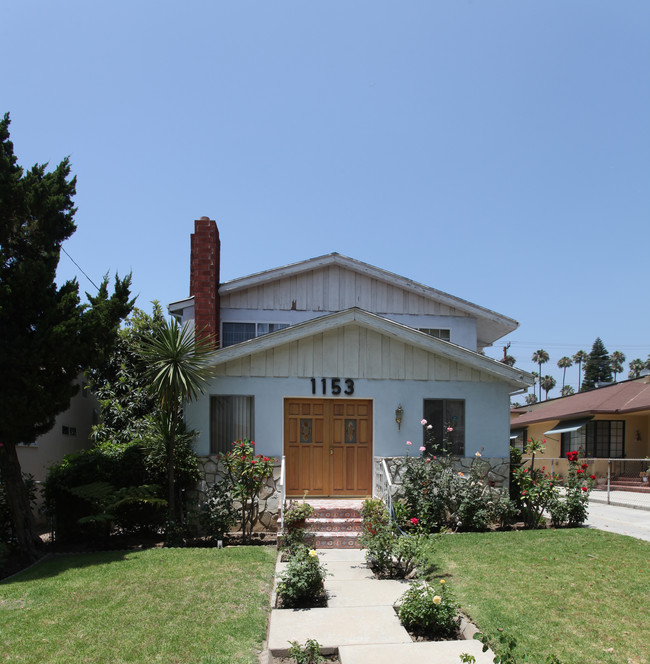 1153 Winchester Ave in Glendale, CA - Foto de edificio - Building Photo