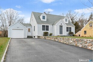 608 Stillson Rd in Fairfield, CT - Building Photo