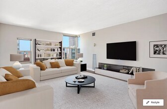 100 W Chestnut St in Chicago, IL - Building Photo - Building Photo