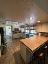 5416 Muirfield Dr in Bakersfield, CA - Foto de edificio - Building Photo