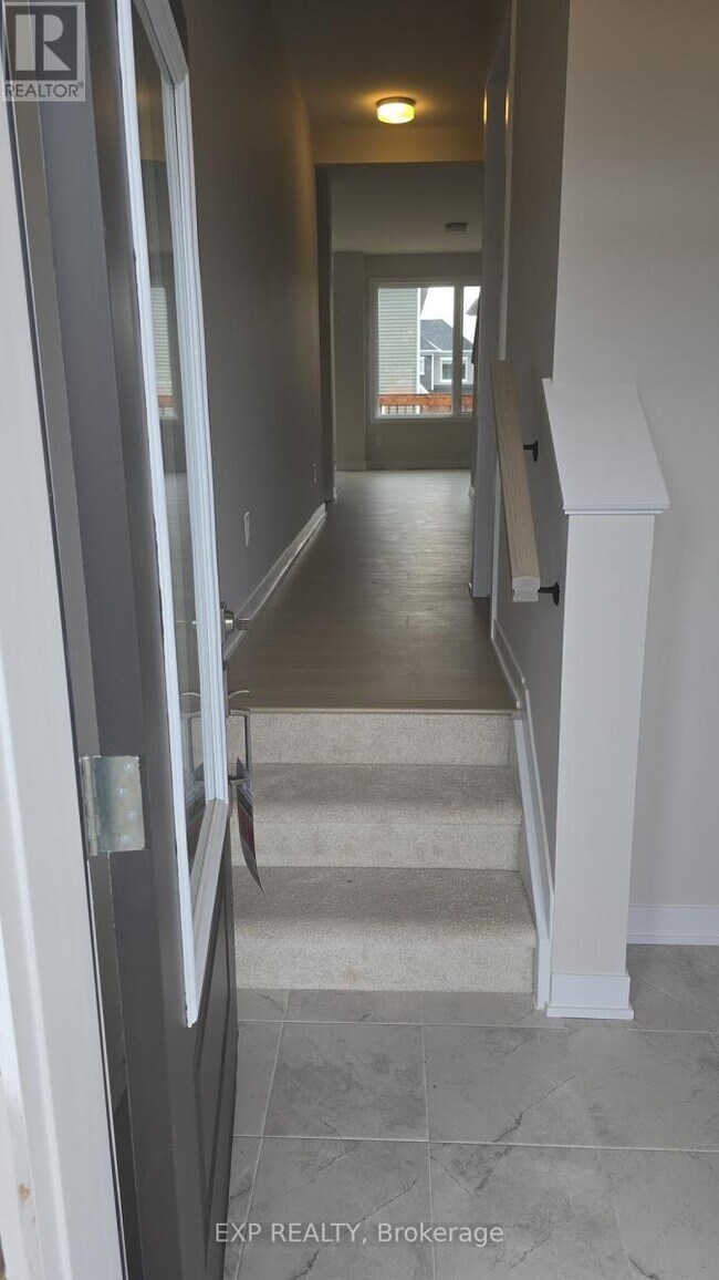 512 Promontory Pl in Ottawa, ON - Building Photo - Building Photo