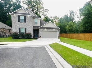 7631 Trailview Dr in Gonzales, LA - Building Photo - Building Photo