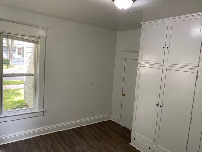 619 Chicago Ave, Unit Upper in Wausau, WI - Building Photo - Building Photo