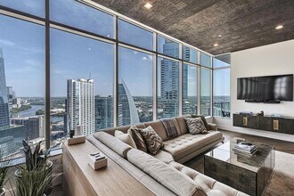 501 West Ave in Austin, TX - Building Photo - Building Photo