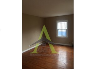 3426 N Temple Ave in Indianapolis, IN - Building Photo - Building Photo