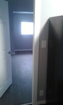 46549 Yale Rd in Chilliwack, BC - Building Photo