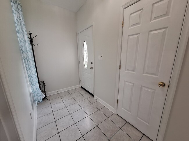 113 Brightwood Terrace in Yorktown, VA - Building Photo - Building Photo