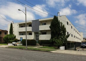 Manorwood Apartments in Inglewood, CA - Building Photo