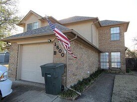 1500 N Grant Dr in Sherman, TX - Building Photo