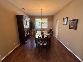 25659 Hood Way in Stevenson Ranch, CA - Building Photo - Building Photo