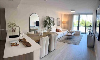 201 SW 17th Rd in Miami, FL - Building Photo